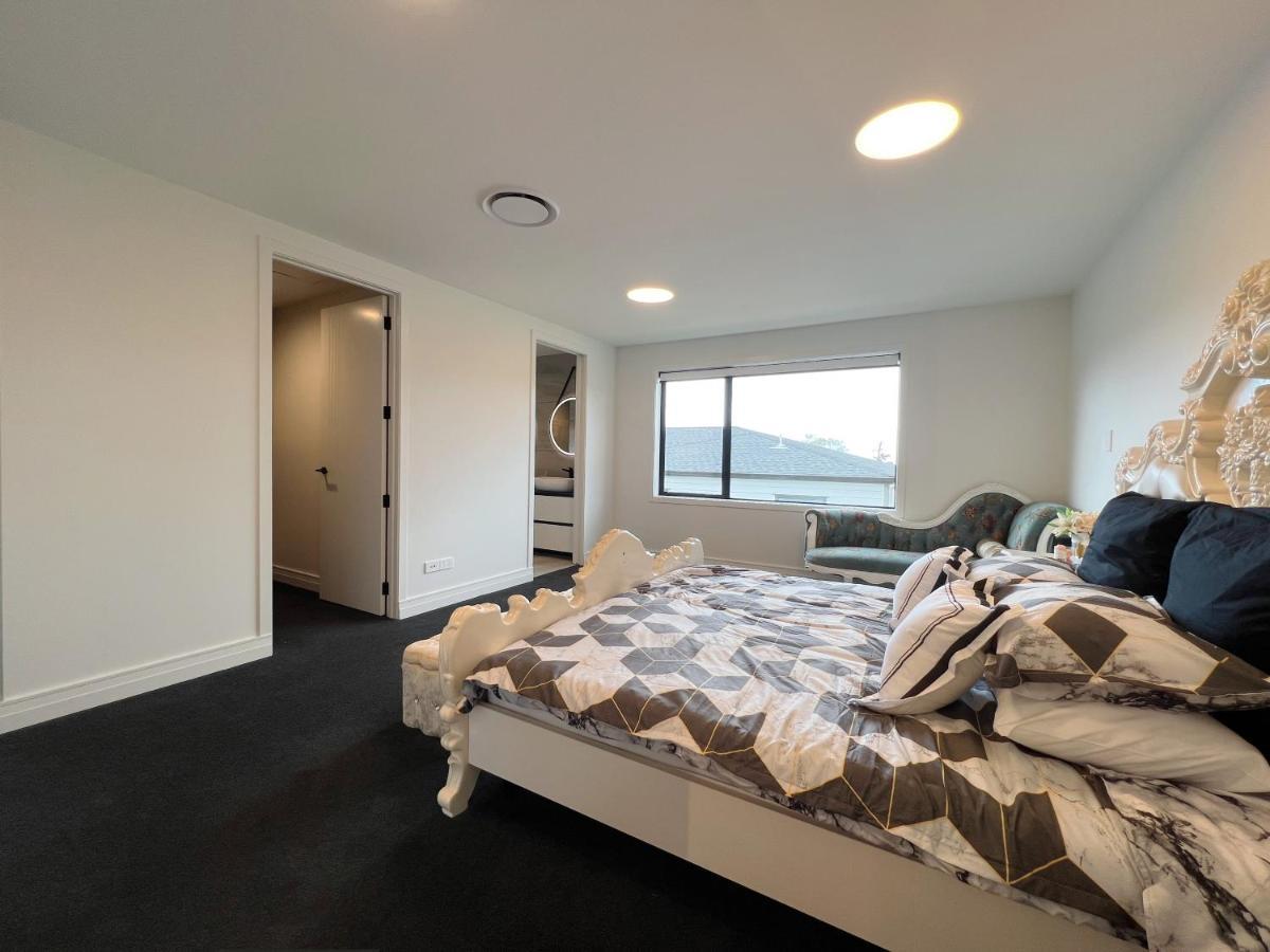 Elegant Beach House In Long Bay Auckland Exterior foto